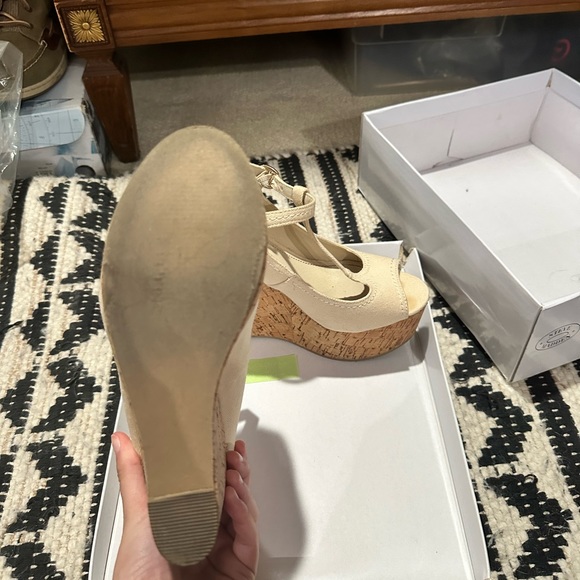Steve Madden wedges - Picture 3 of 4